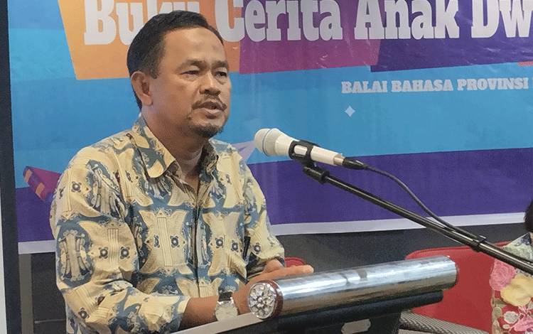 Penyusunan Kamus Bahasa Dayak Dusun Upaya Pelestarian Bahasa Daerah di Kalimantan Tengah