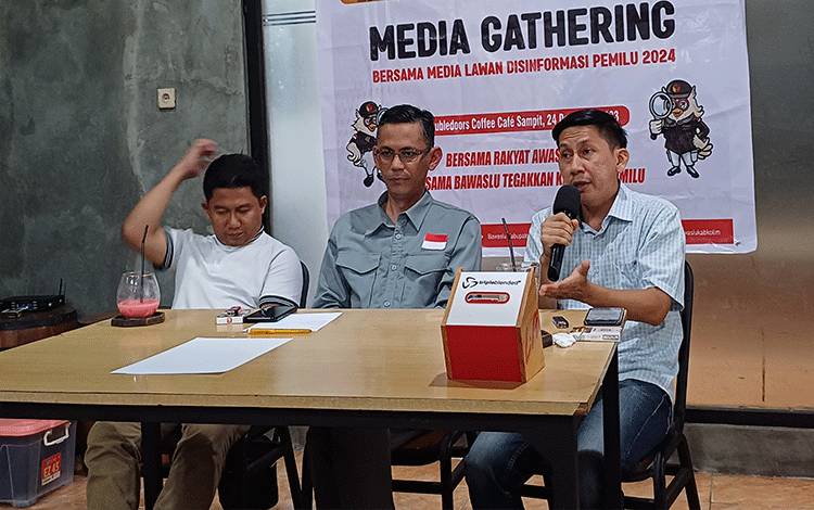 Cegah Disinformasi Pemilu 2024, Bawaslu Kotim Gelar Media Gathering
