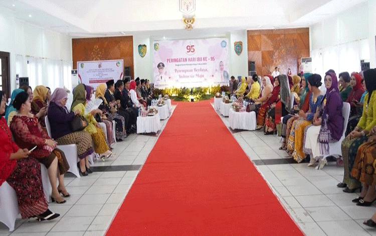 Kaum Perempuan Harus Pandai Manfaatkan Teknologi