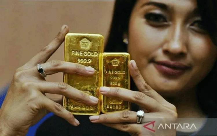 Harga Emas Antam Hari ini Naik Rp5.000 Jadi Rp1,137 Juta Per Gram