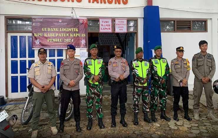 Pastikan Keamanan, Patroli Gabungan 3 Pilar di Kapuas Sambangi Tempat Penyimpanan Logistik Pemilu