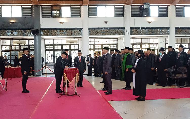 Tiga Camat di Kotim Bergeser