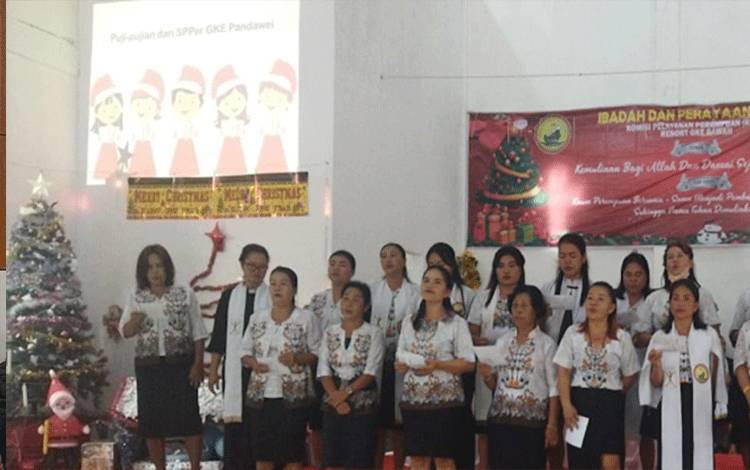 Perayaan Natal KPPer Resort GKE Bawan Berlangsung Meriah