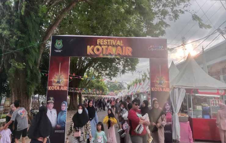 Festival Kota Air Meriahkan Pergantian Tahun di Kapuas