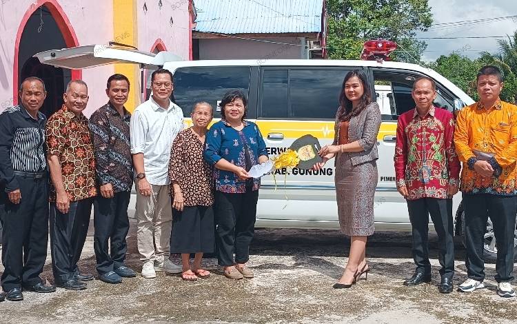 DPRD Gunung Mas: Bantuan Mobil Ambulans Diharapkan Bisa Tingkatkan Pelayanan kepada Jemaat