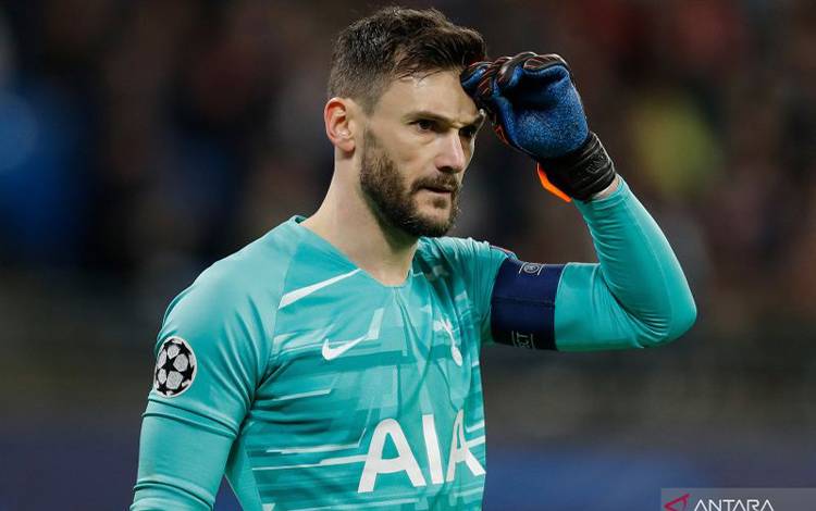 Lloris Sampaikan Perpisahan pada Fans Tottenham Hotspur