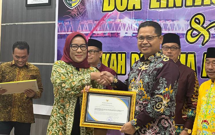 Pj Wali Kota Palangka Raya Apresiasi DisdaldukKB Karena Raih KLA Madya