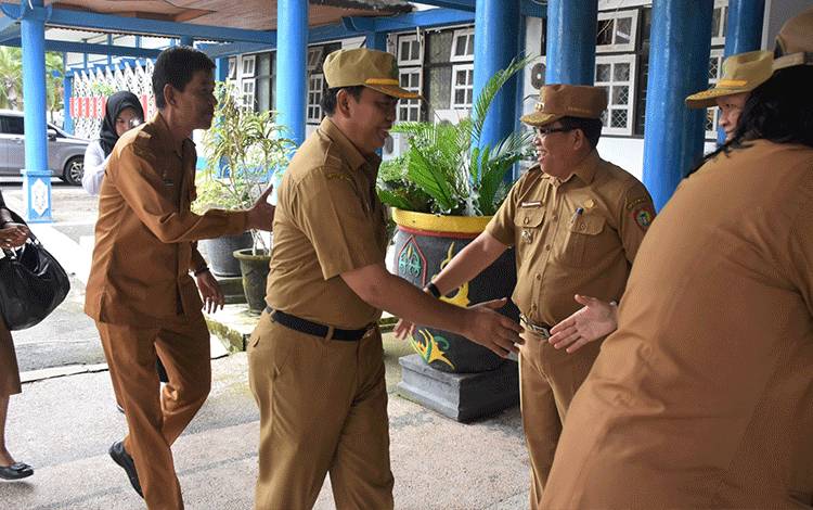 Awali 2024, Pj Bupati Kapuas Harapkan ASN Terus Tingkatkan Kinerja