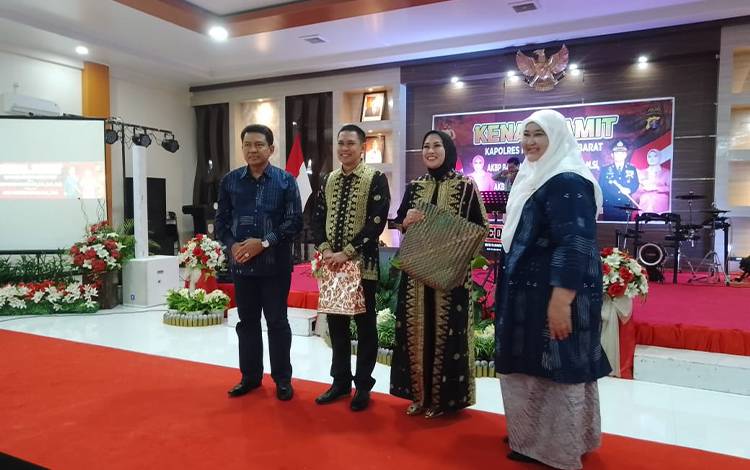 Pj Bupati Hadiri Kenal Pamit Kapolres Kotawaringin Barat