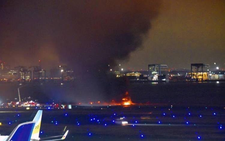 Pesawat Terbakar, KBRI Tokyo Telusuri Kemungkinan Adanya Penumpang WNI