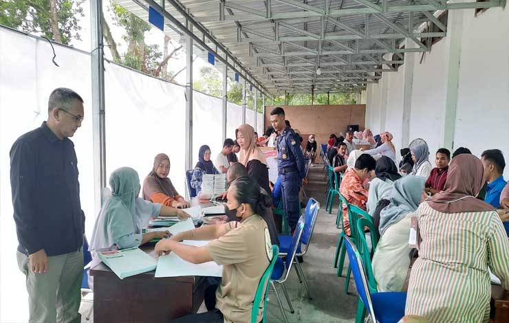 KPU Kobar Mulai Sortir dan Lipat Surat Suara Pemilu 2024