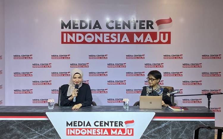 Menlu Sebut Indonesia Masih Kaji Keuntungan Gabung BRICS