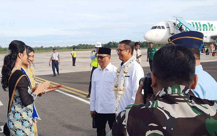 Penerbangan Perdana Citilink di Pangkalan Bun, Mukhtarudin Harapkan Tingkatkan Perekonomian