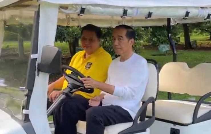 Airlangga Hartarto Kenalkan Tokoh Muda Golkar kepada Jokowi