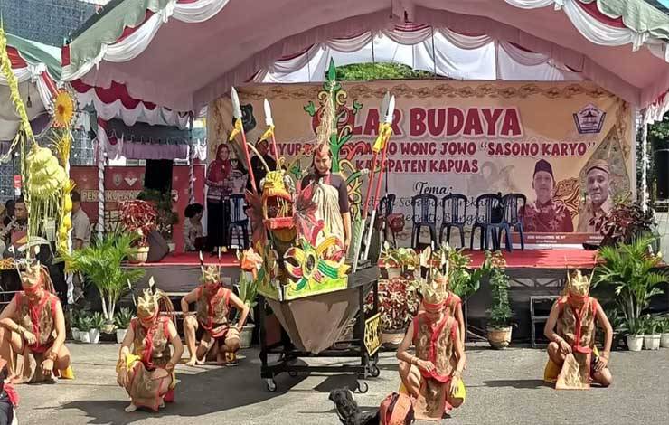 Gelar Budaya yang Diadakan PKWJ Sasono Karyo Kapuas Diapresiasi