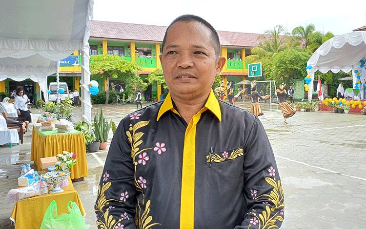 DPRD Kotim Upayakan Pembangunan Musala SMPN 1 Sampit untuk Membangun Karakter Siswa