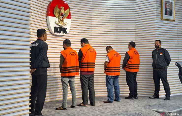 KPK Tetapkan Bupati Labuhan Batu Erik Adtrada Tersangka Korupsi
