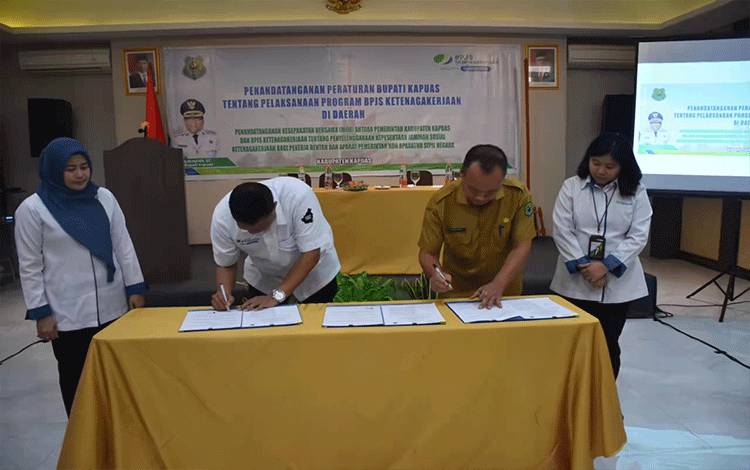 Pemkab Kapuas Jalin Kerjasama untuk Beri Jamsostek Bagi Pekerja Rentan