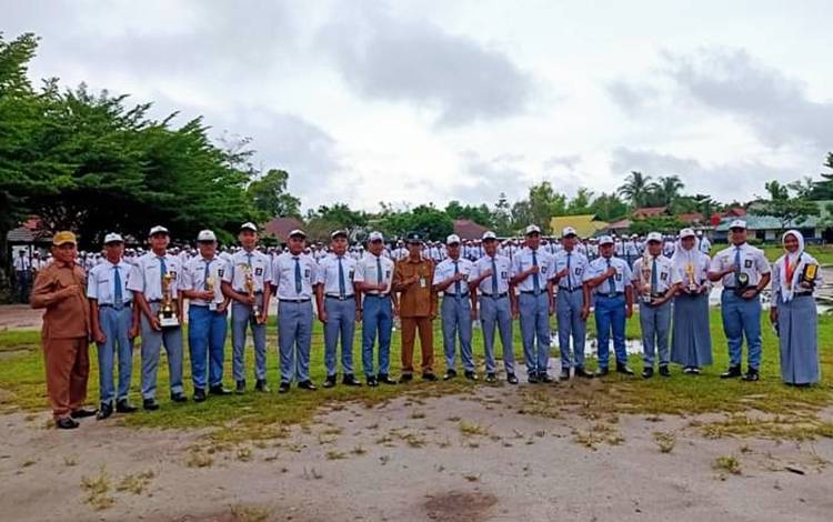 Siswa SMAN 5 Palangka Raya Diminta Jujur, Tertib dan Santun?