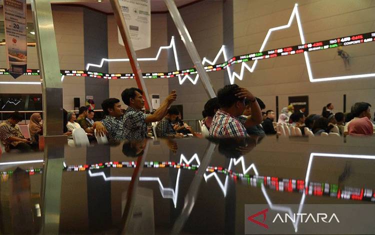 IHSG Ditutup Menguat di Tengah Pelemahan Bursa Kawasan Asia