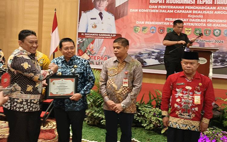 Sukamara Terima Dua Penghargaan
