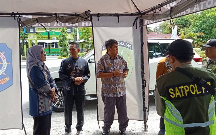 Pj Wali Kota dan Kajari Kunjungi Posko Pengawasan Satpol PP