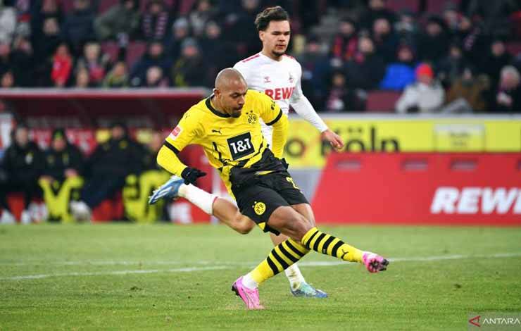 Dwigol Donyell Malen Warnai Kemenangan 4-0 Dortmund di Markas Koln