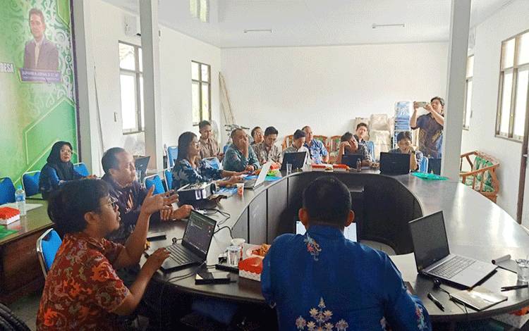 Dinas SOSPMD Gelar Bimtek Suvervisor Siskeudes bagi Admin dan Operator Kecamatan