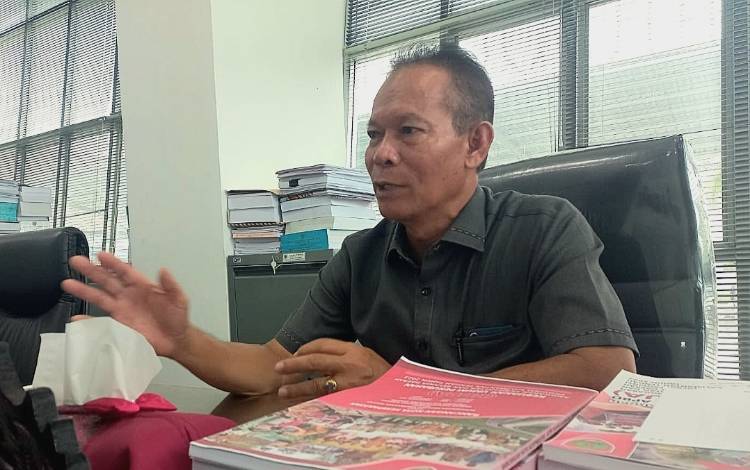 Sekretaris Komisi II DPRD Kalteng, Sengkon. (FOTO: DONNY D)
