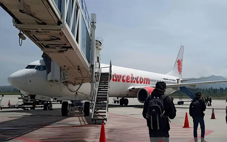 Tiga Pesawat Batal Mendarat Akibat Cuaca Buruk