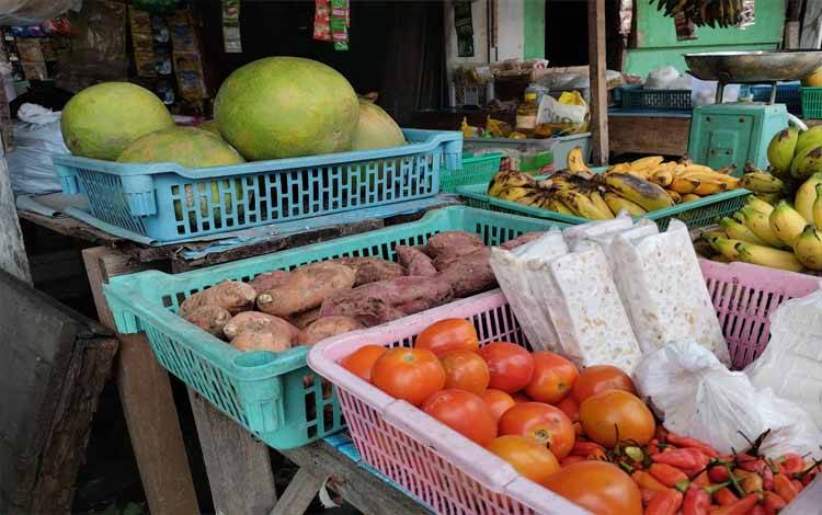 Harga Tomat Masih Tinggi Akibat Turunnya Jumlah Produksi