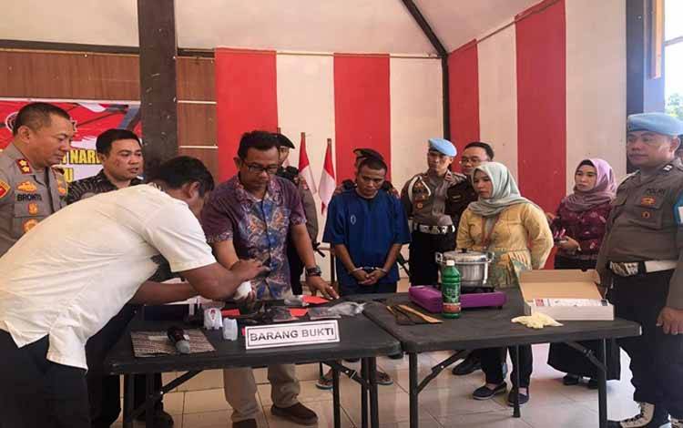 Polres Lamandau Musnahkan 2 Ons Sabu