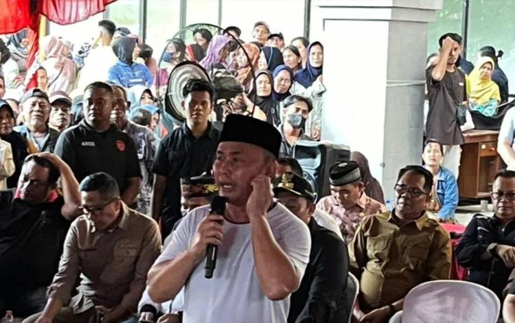 Gubernur Kalteng Buka Pasar Penyeimbang di Stadion H M Sanusi