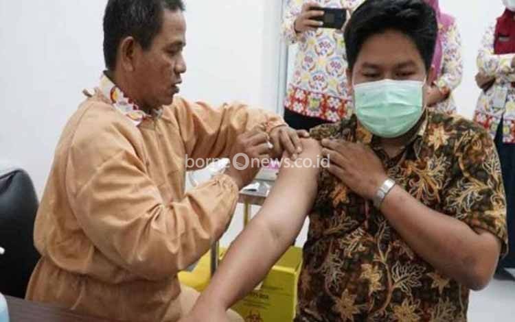 RSUD Sultan Imanuddin Beri Vaksin Hepatitis B kepada Nakes