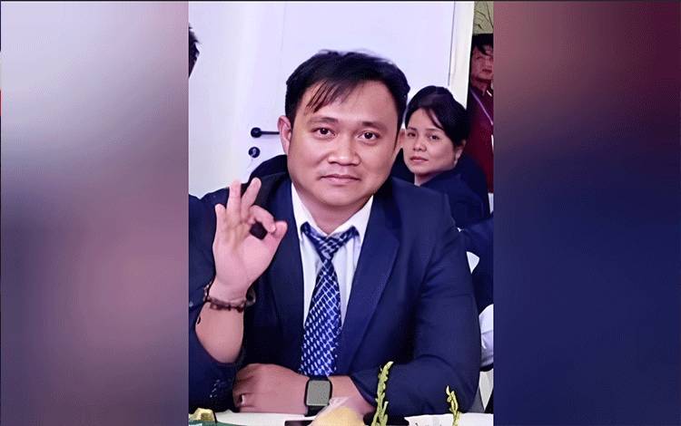 Jhony Apresiasi Pemko Beri Bantuan Mesin Kelotok untuk Tenaga Pendidik di Petuk Barunai