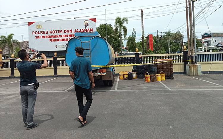 Penampung CPO Ilegal di Sampit Ditangkap Aparat