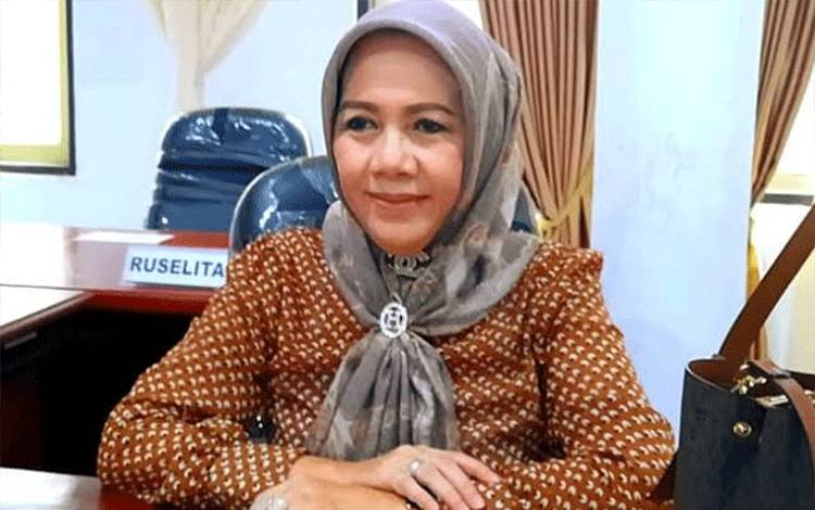 Norhaini: Konsumsi Ikan Penting untuk Kesehatan Masyarakat Palangka Raya
