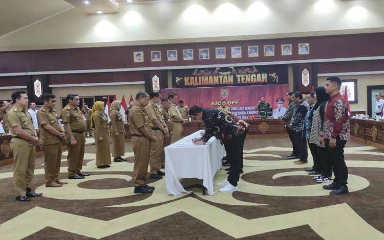 Kick off pengadaan barang dan jasa di Aula Jayang Tingang, Senin, 29 Januari 2024. (FOTO: HERMAWAN)