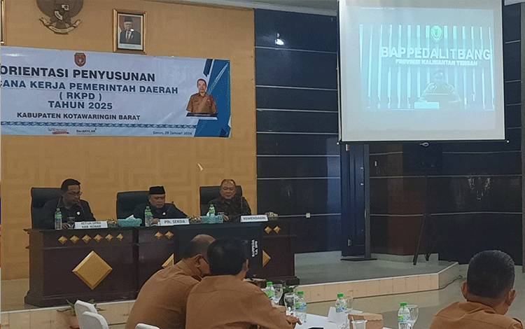 Bappedalitbang Kalteng Beri Arahan Penyusunan RKPD 2025 Kobar