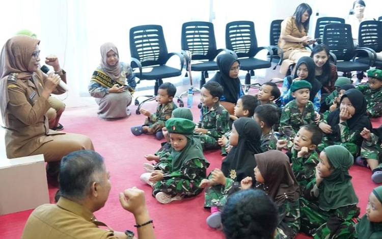 Literasi Penting dalam Membentuk Karakter Anak