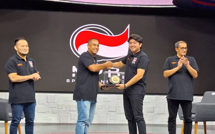 Dari kiri - CEO One Pride MMA Fransino Tirta, Ketua Umum KOBI Ardiansyah Bakrie, Ardiansyah Edy Wartono selaku perwakilan dari PT Sukun dan Vice Chief Editor TV One Reva Deddy Utama konferensi pers yang berlangsung di Jakarta, Rabu (31/01/2024). (ANTARA/FAJAR SATRIYO)