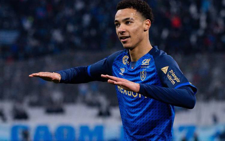 Eintracht Frankfurt Pinjam Hugo Ekitike dari Raksasa Prancis PSG