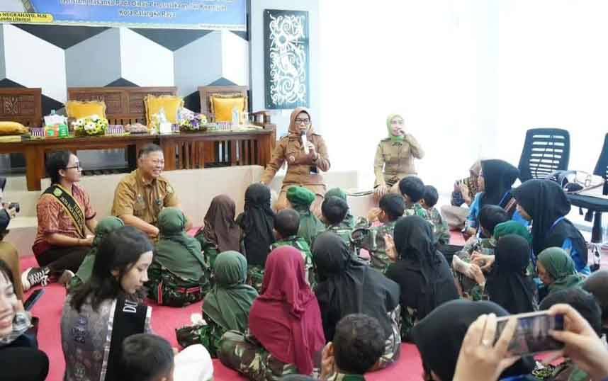 Bunda Literasi Palangka Raya Ajak Duta Baca Kampanyekan Gemar Membaca