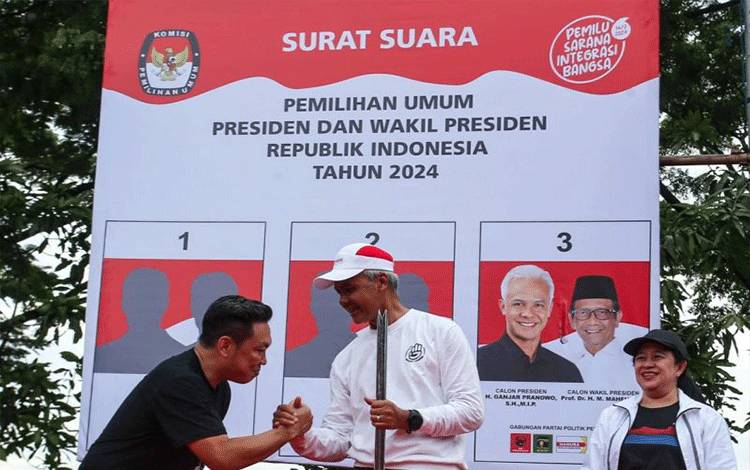 Ganjar Pastikan Warga Waduk Pluit Tak Goyang Karena Bansos