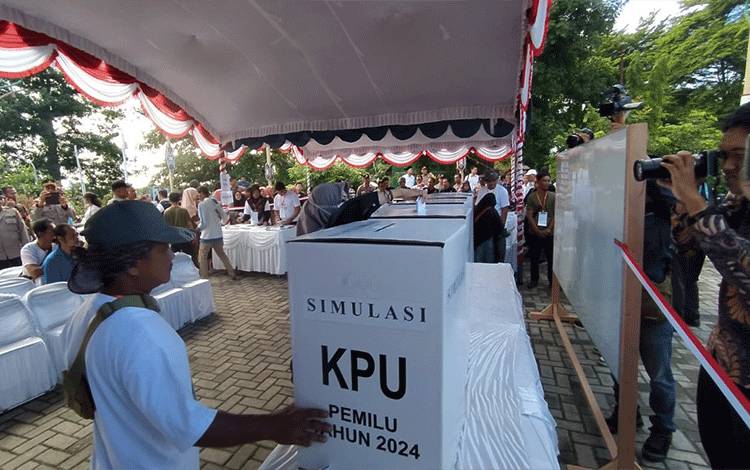 KPU Kalteng Sosialisasikan Tata Cara Pencoblosan Surat Suara di Pemilu 2024
