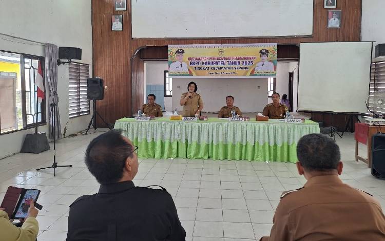 Wakil Bupati Gunung Mas Hadiri Musrenbang RKPD 2025 Tingkat Kecamatan di Sepang