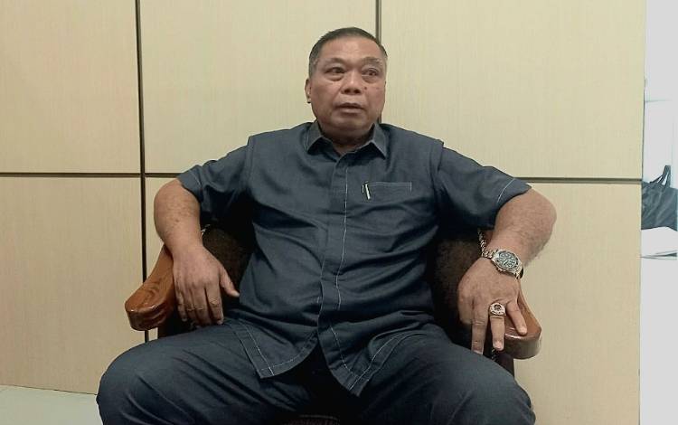 Anggota Komisi II DPRD Kalteng, Lohing Simon. (FOTO: DONNY D