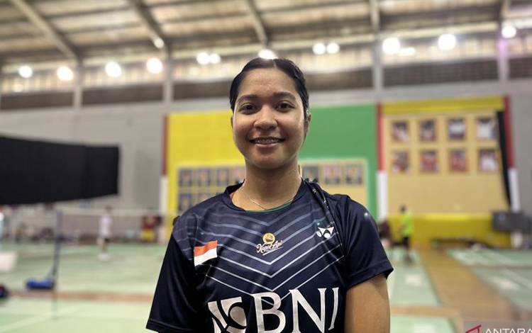 Tunggal putri Indonesia Ester Nurumi Tri Wardoyo saat ditemui di Pelatnas PBSI Cipayung, Jakarta Timur, Jumat (9/2/2024). (ANTARA/Arnidhya Nur Zhafira)