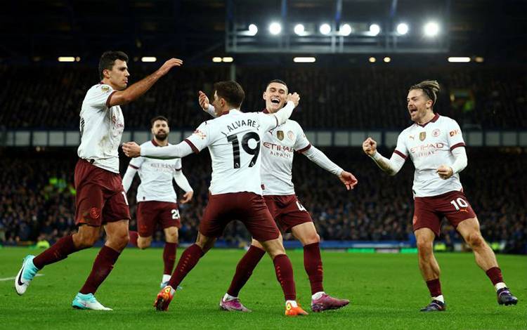 Sean Dyche Berupaya Siapkan Formula Terbaik Bendung Manchester City