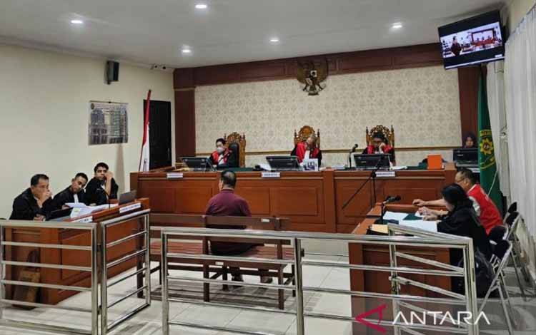 Saksi Babah Terima Rp10 Miliar dari Ayah Gembong Narkoba Fredy Pratama